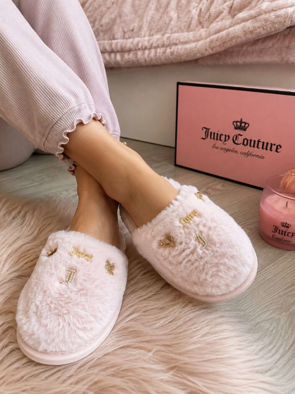 Juicy Couture Pink Faux Fur Slippers Size 5.5 Y2K Cozy Glam
